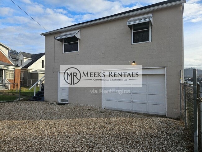 Building Photo - 944 Florida St