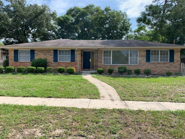 Primary Photo - Residential