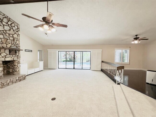 Building Photo - 3015 Tall Pine Dr