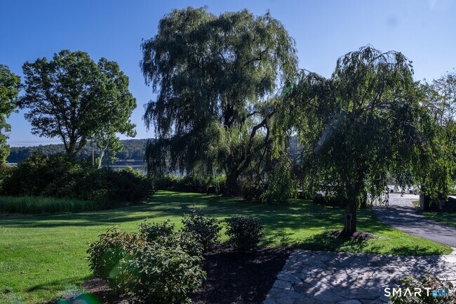 Building Photo - 69 Mudge Pond Rd