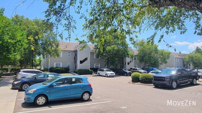 Building Photo - 729 Bragg Dr