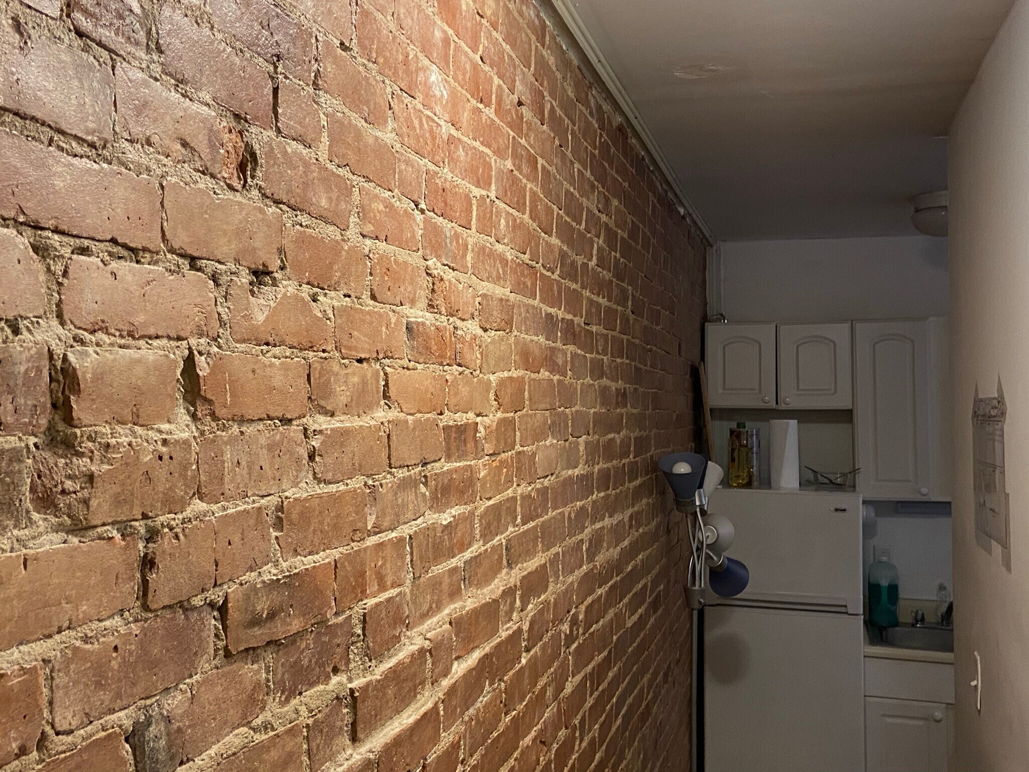 Building Photo - 28 S Huntington Ave