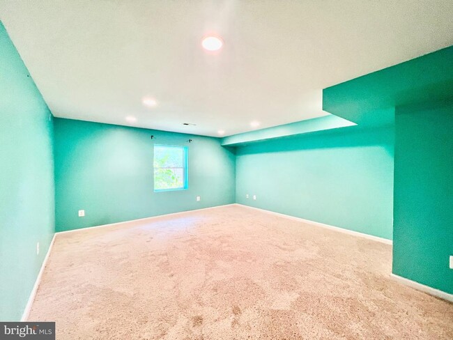 Building Photo - 6605 Keene Dr
