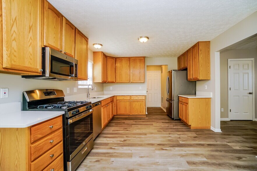 Building Photo - 5813 Lonerise Ln