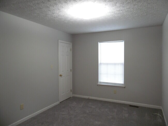 Building Photo - 1108 Ledgebrook Ct