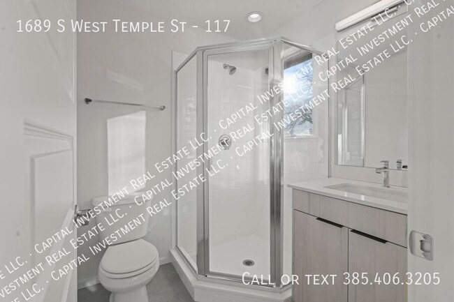 Building Photo - 1689 S W Temple St