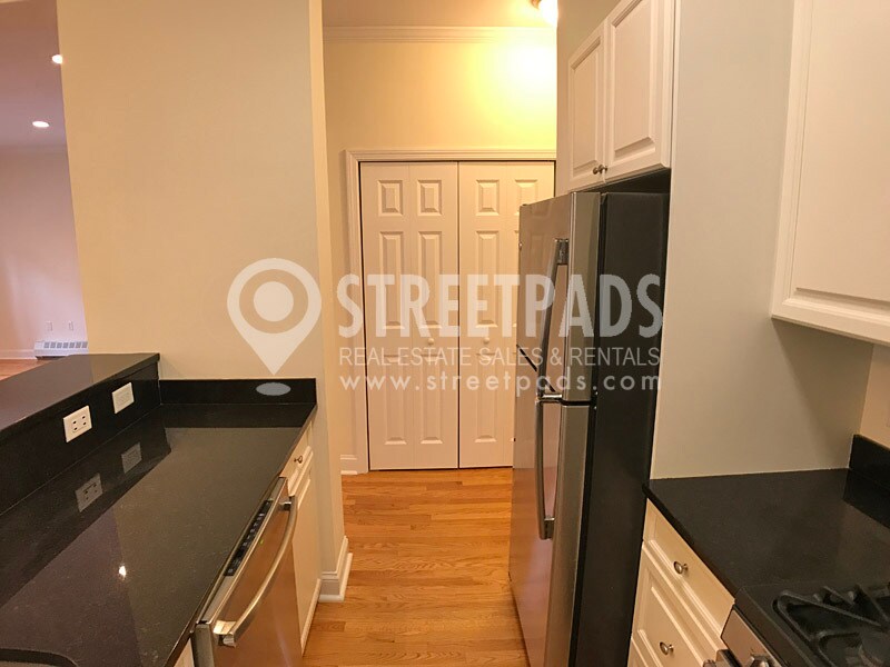 Building Photo - 1 Langdon Sq