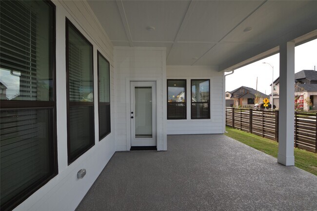 Building Photo - 3207 Kindred Wy