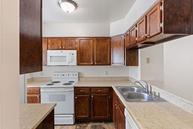 Building Photo - 4144 Charleston Dr
