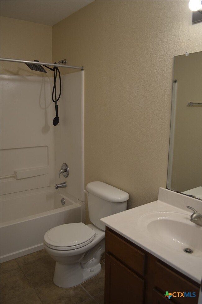 Building Photo - 108 W Gemini Ln