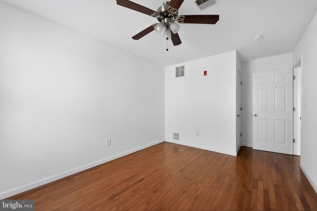 Building Photo - 1521 N 15th St