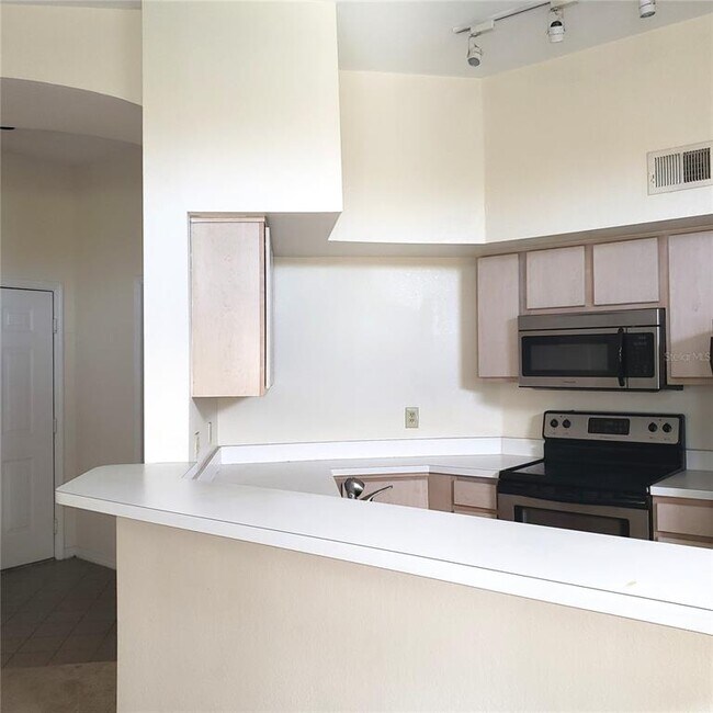 Building Photo - 7300 Westpointe Blvd