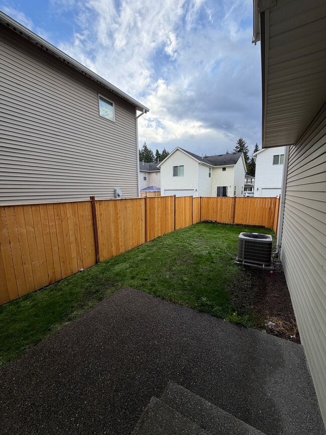 Building Photo - 1277 Hudson St