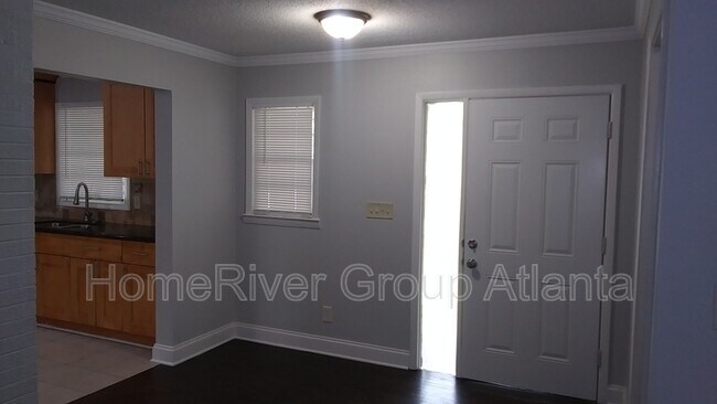 Building Photo - 1715 Highland Pl