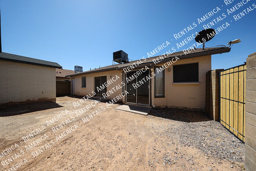 Building Photo - 1055 N Recker Rd