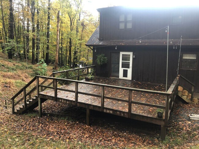 Building Photo - 183 Rhododendron Ln