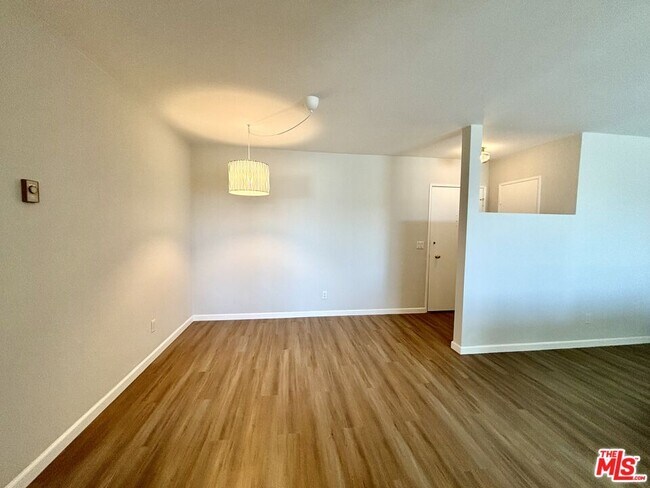 Building Photo - 5000 S Centinela Ave
