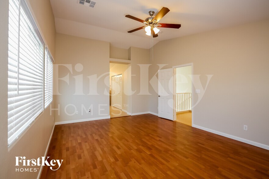 Building Photo - 6624 Petrified Forest St