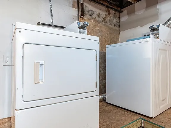 Building Photo - 400 Vernon Rd