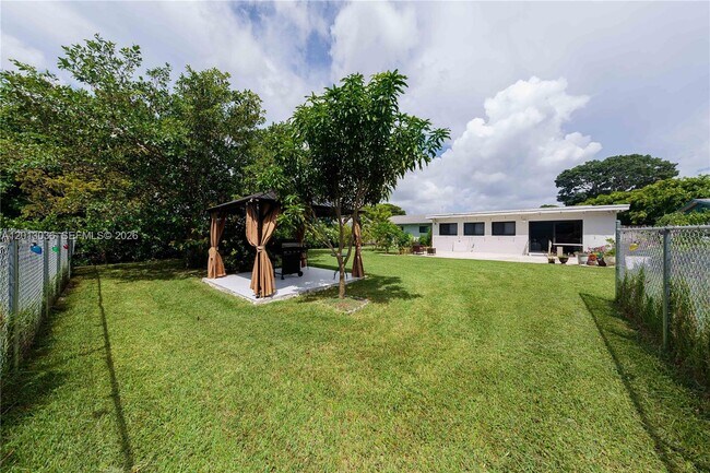 Building Photo - 19311 Sterling Dr