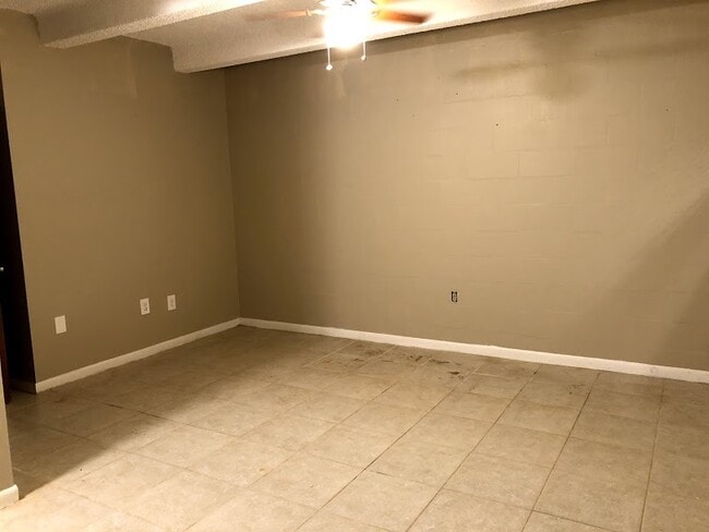 Building Photo - 1715 Dixon Blvd