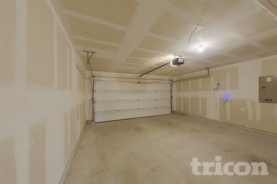 Building Photo - 1720 Clairborne Ct