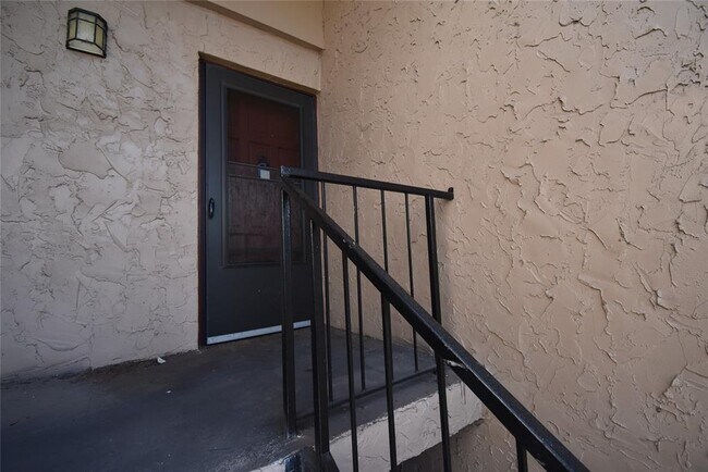 Building Photo - 1166 Paseo De Las Flores