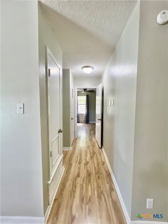 Building Photo - 1402 Duvall Dr