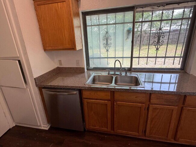 Building Photo - 3/2/2 Arlington Home for Lease