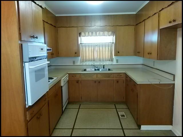 Building Photo - 6601 Bluebird Drive