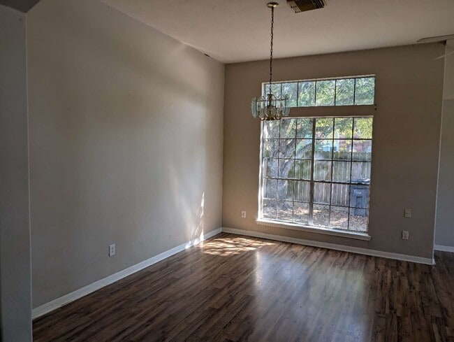Building Photo - 3123 Bay Creek Dr