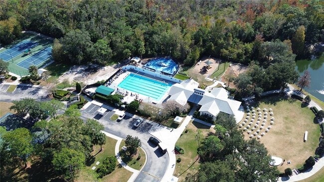 Building Photo - 660 Celebration Ave