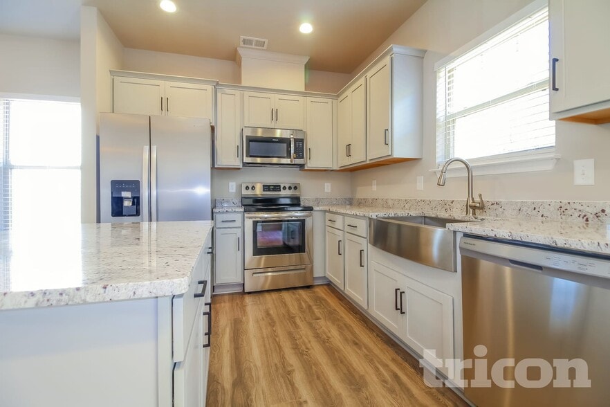 Building Photo - 109 Patagonia Rd