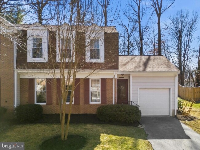 Building Photo - 5907 Wood Sorrels Ct