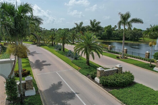 Building Photo - 14641 Cantabria Dr