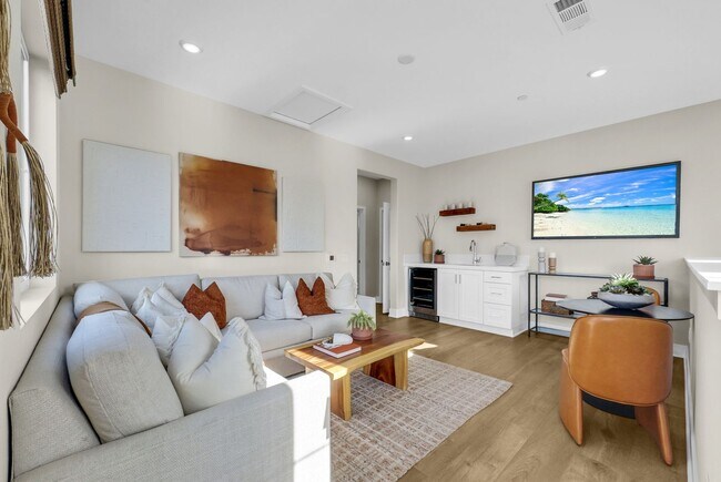 Building Photo - New-built Home in Great Park