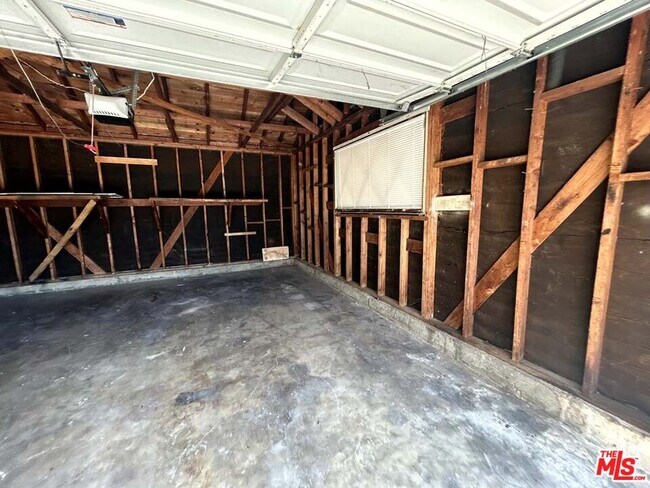 Building Photo - 22739 Marlin Pl