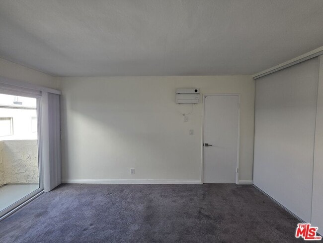 Building Photo - 517 N Francisca Ave