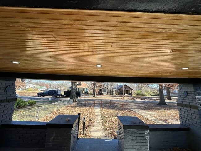 Building Photo - 5414 Brooklyn Ave