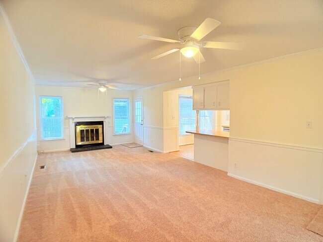 Building Photo - 39 W Wainwright Dr