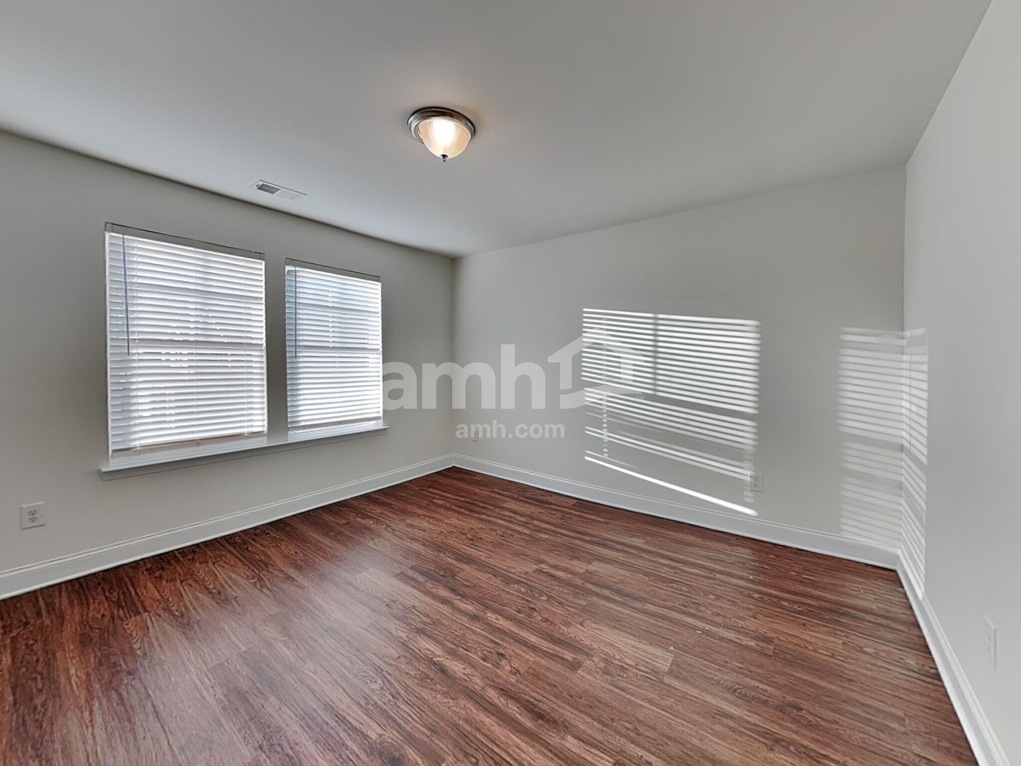 Building Photo - 119 Fairway Crossing Way