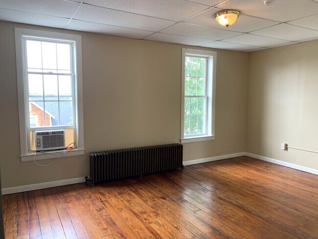 Building Photo - 221 Philadelphia Ave