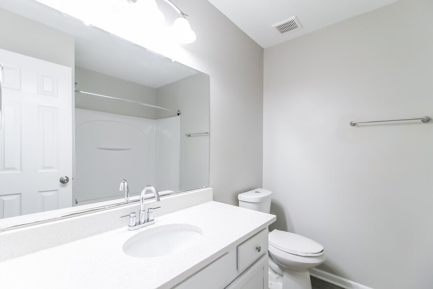 Building Photo - 206 Odyssey Turn NW