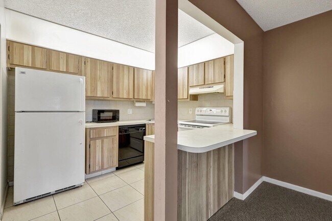 Building Photo - 237 Pine HOV Cir