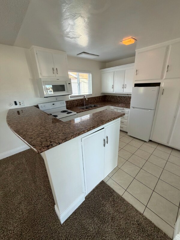 Building Photo - 931 W 19th St