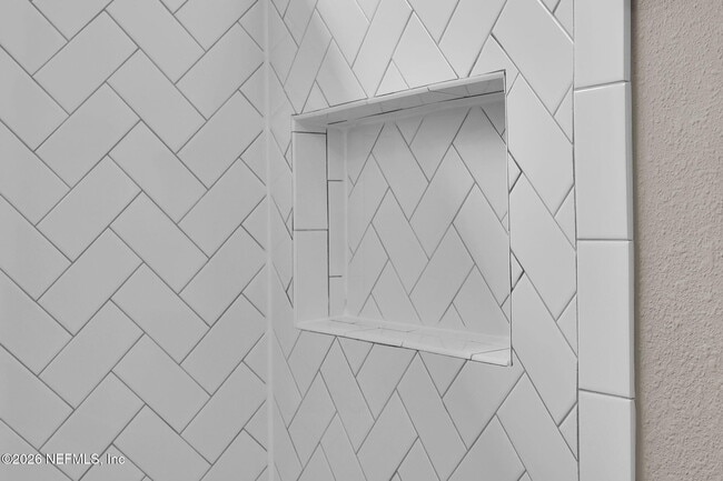 Building Photo - 202 Sutton Dr