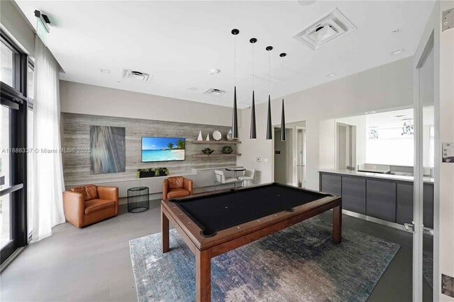 Building Photo - 8167 NW 41st St