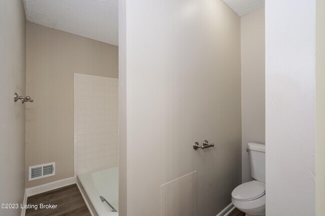 Building Photo - 4115 Emma Lou Dr