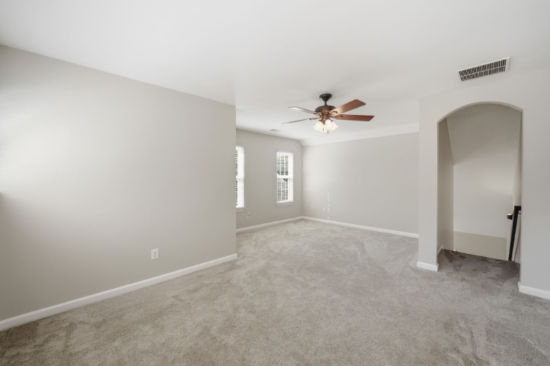 Building Photo - 202 Evergreen Trce