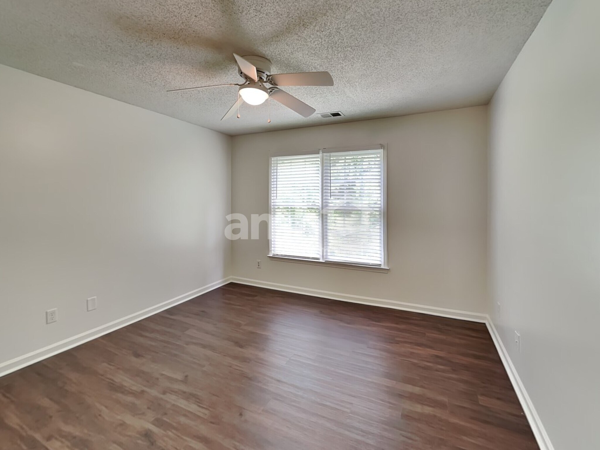 Building Photo - 5802 Swanston Dr